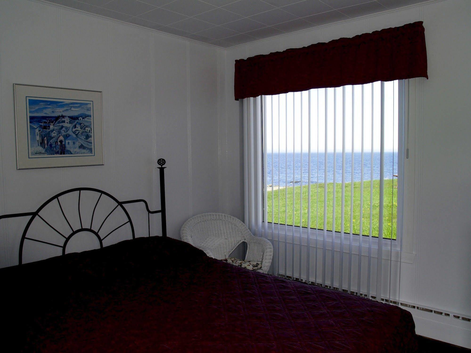 Restaurant-Motel L'Etoile du Nord Pointe a la Fregate Extérieur photo